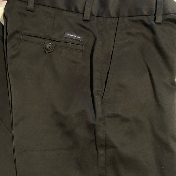 Men’s black Dockers D2 flat front straight fit black pants 32x32 nearly new! - Picture 1 of 7